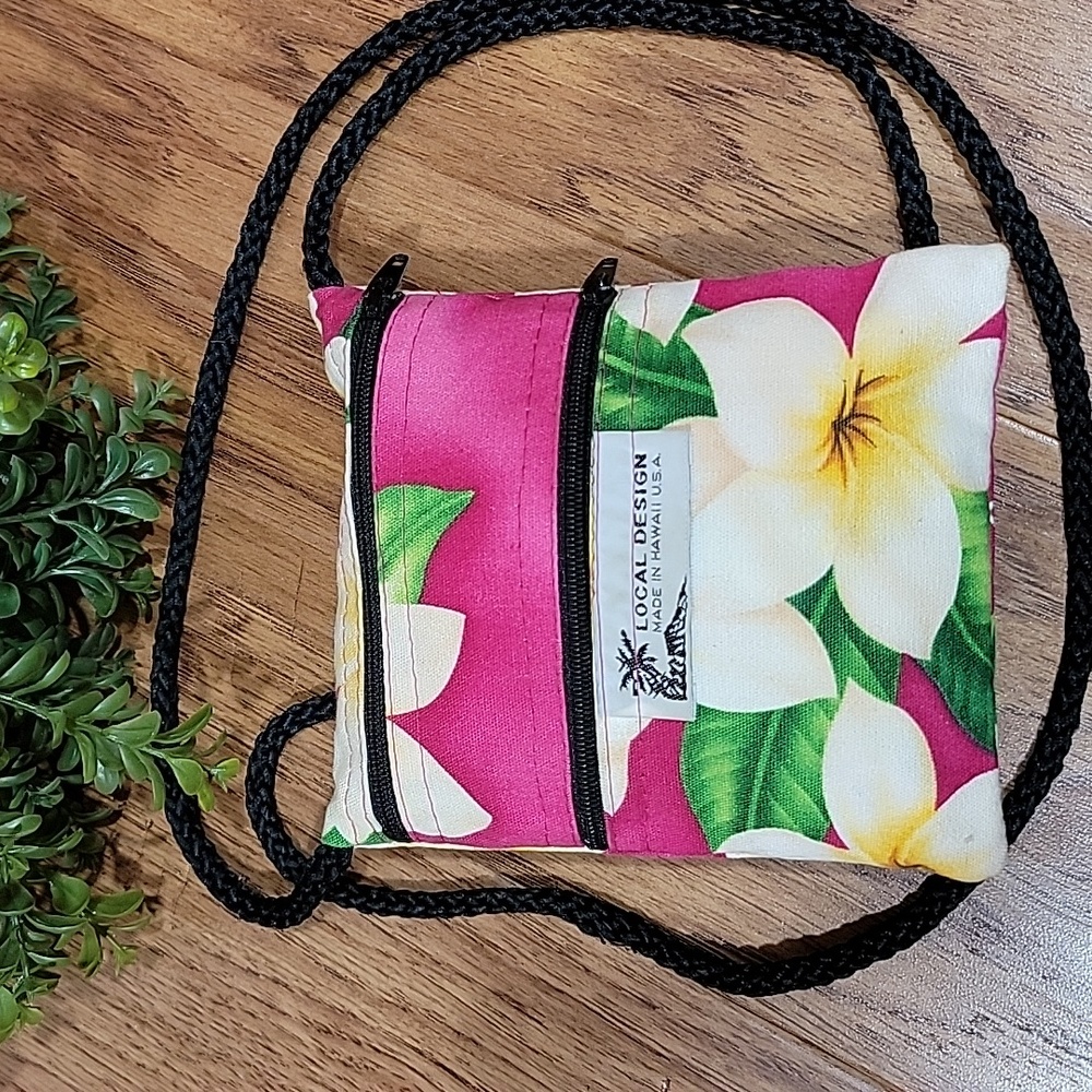 Local Design Hawaiian Crossbody